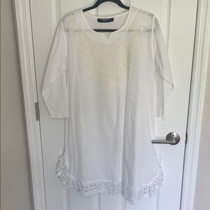Tropical white cotton embroidered tunic style top/ swimsuit cover up size small